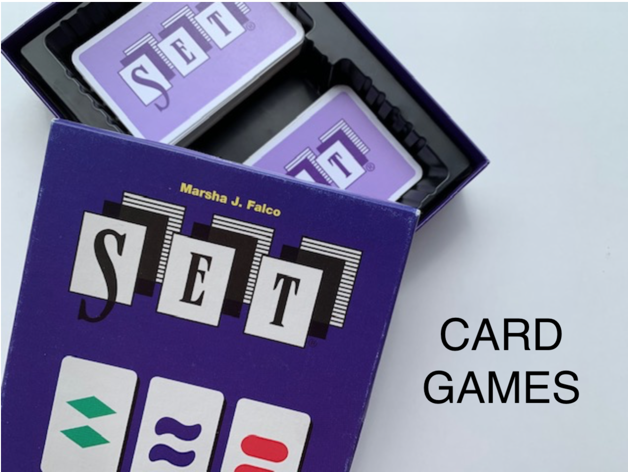 直感力を鍛えるおすすめのカードゲーム Set セット のルールを解説 実際にやってみた体験と勝つコツも りすの実の自然に節約ブログ